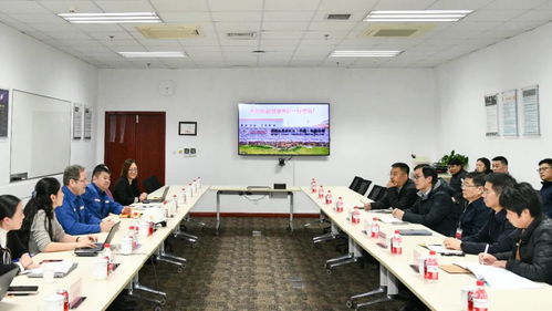劉健走訪重點企業(yè)，強調當好“金牌店小二”，全力支持企業(yè)在金山實現更大發(fā)展